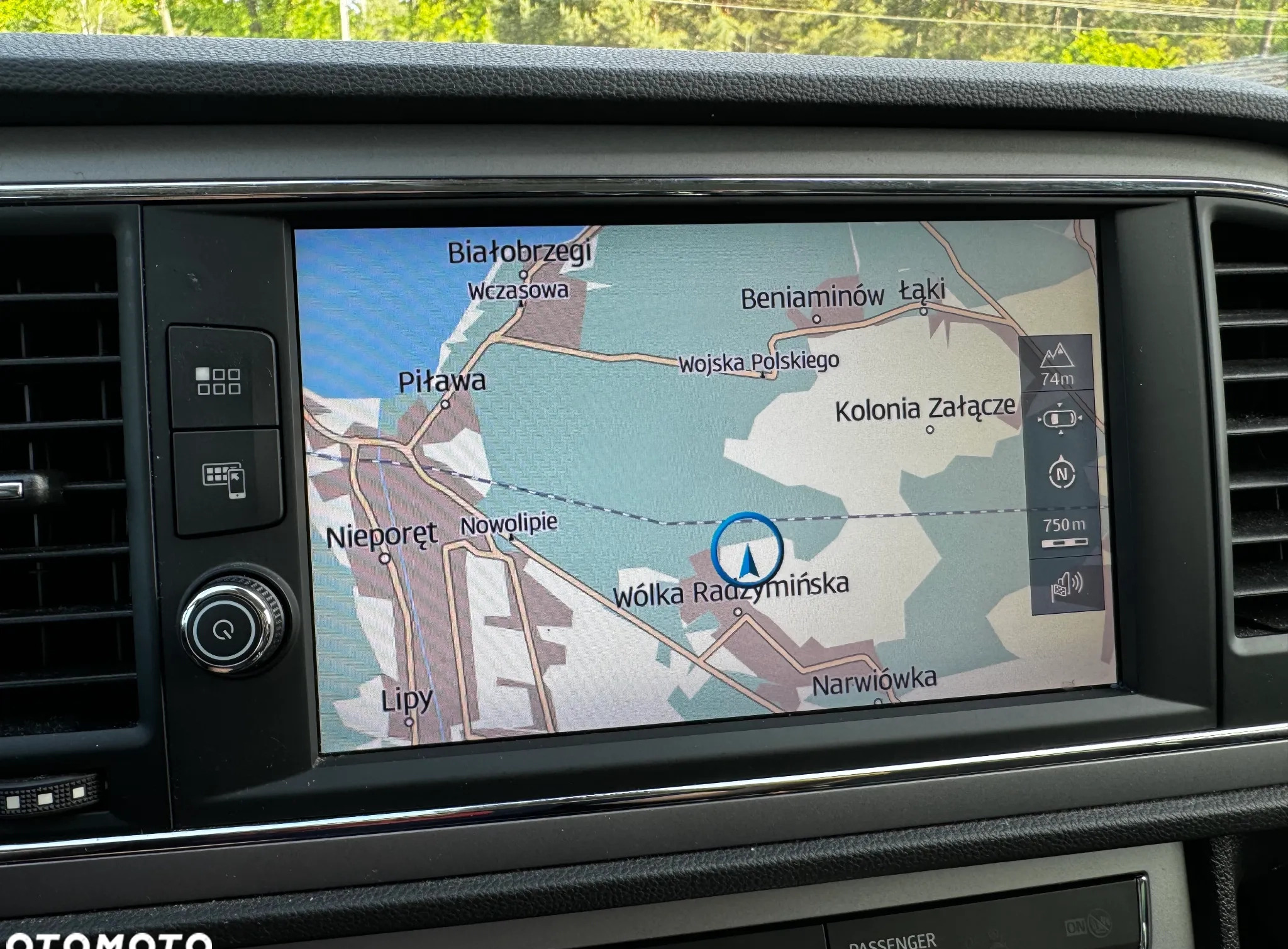 Seat Leon cena 64900 przebieg: 105800, rok produkcji 2019 z Szydłowiec małe 562